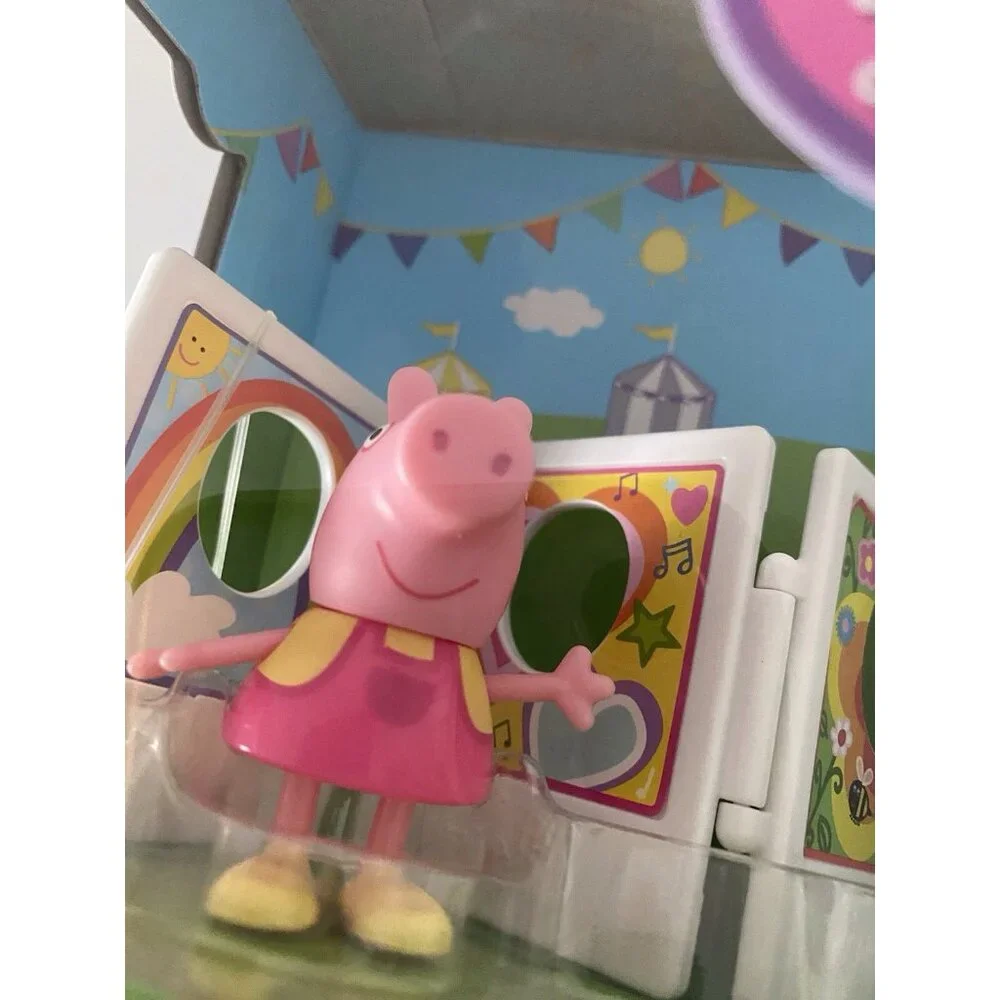 Peppa Pig Photo Booth Playtime Playset Peppa Pig & Zoe Zebra‎ NEW Sealed
